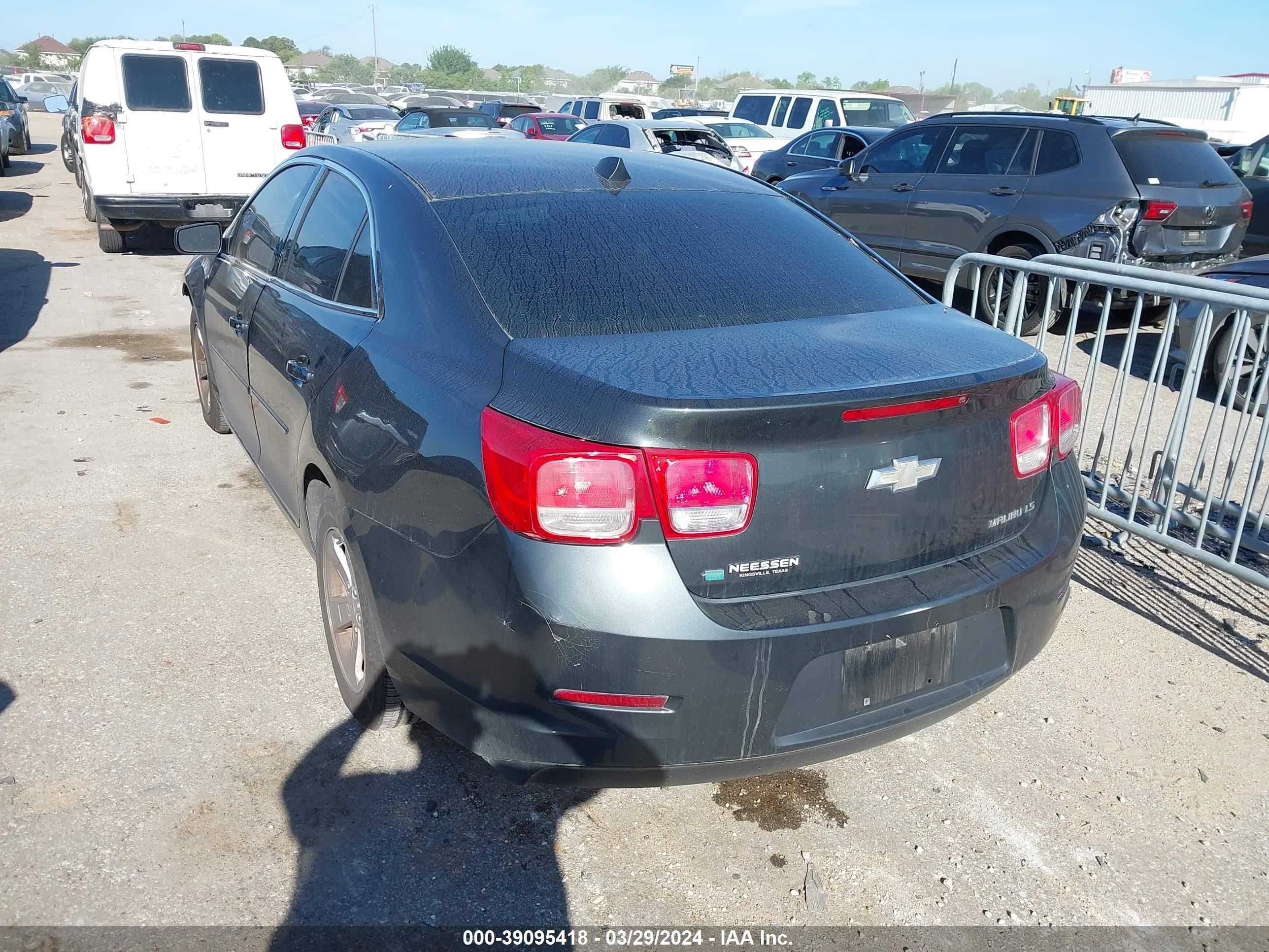 Photo 2 VIN: 1G11B5SL6EF275565 - CHEVROLET MALIBU 