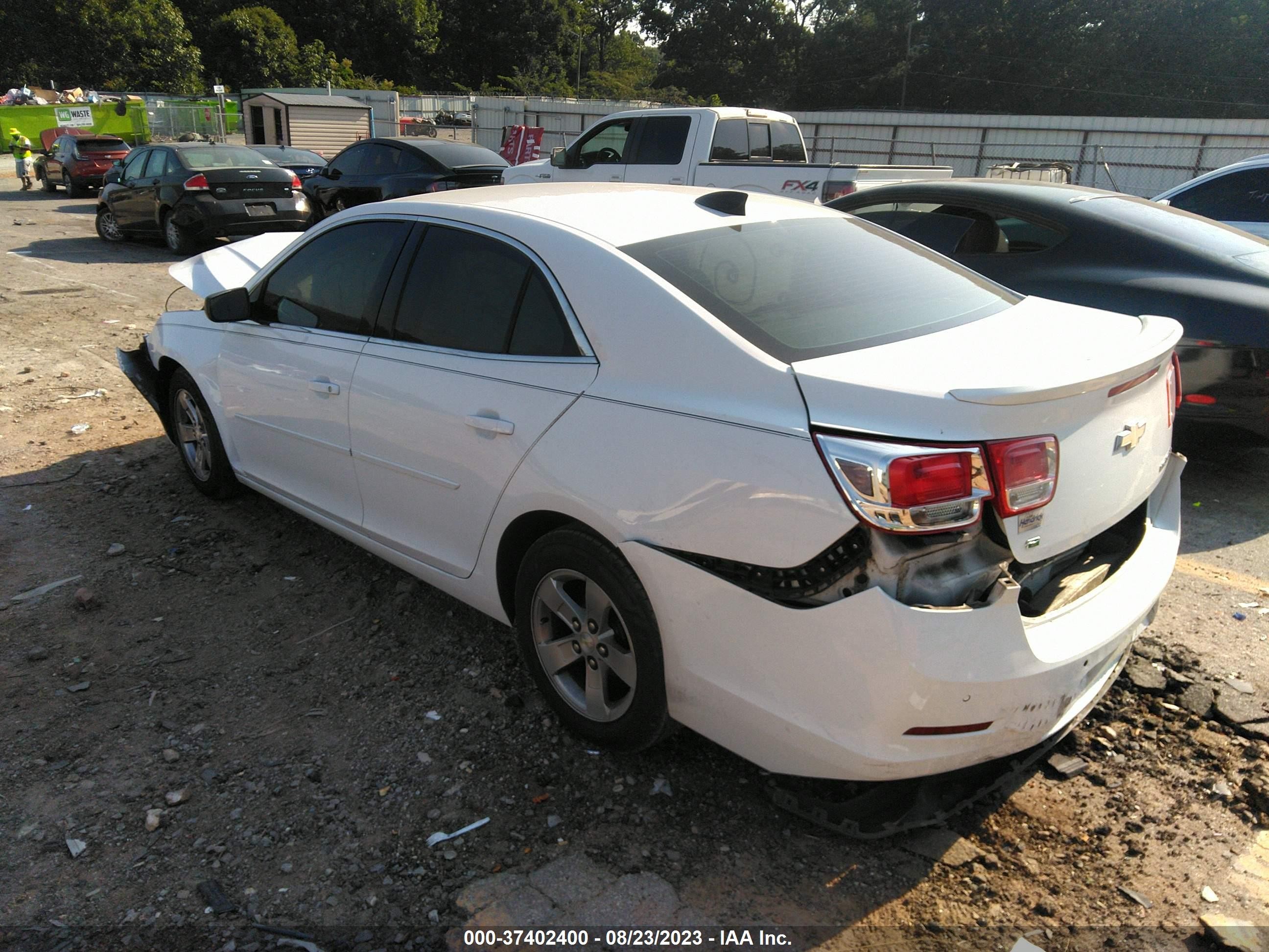 Photo 2 VIN: 1G11B5SL6FF201130 - CHEVROLET MALIBU 