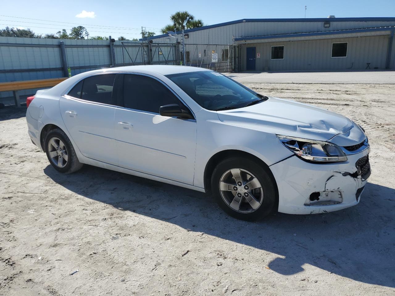 Photo 3 VIN: 1G11B5SL8EF278404 - CHEVROLET MALIBU 