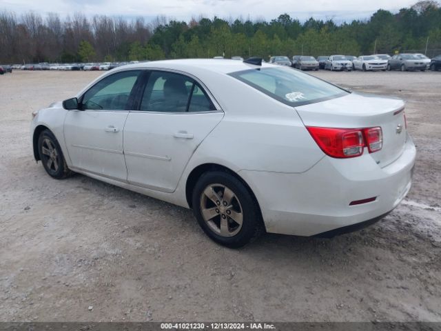 Photo 2 VIN: 1G11B5SL9FF293950 - CHEVROLET MALIBU 