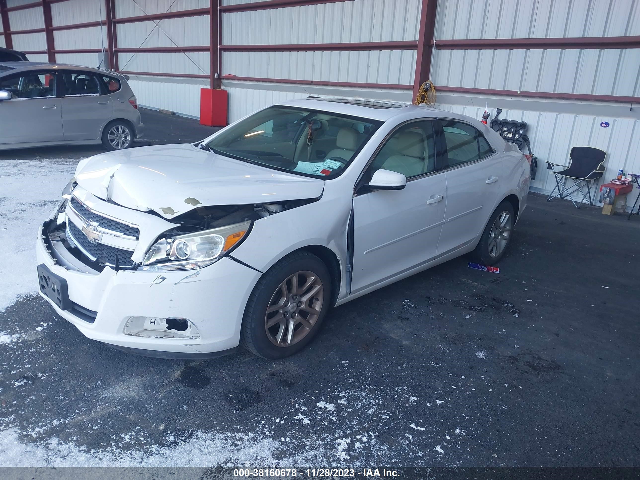 Photo 1 VIN: 1G11C5SA0DF337696 - CHEVROLET MALIBU 