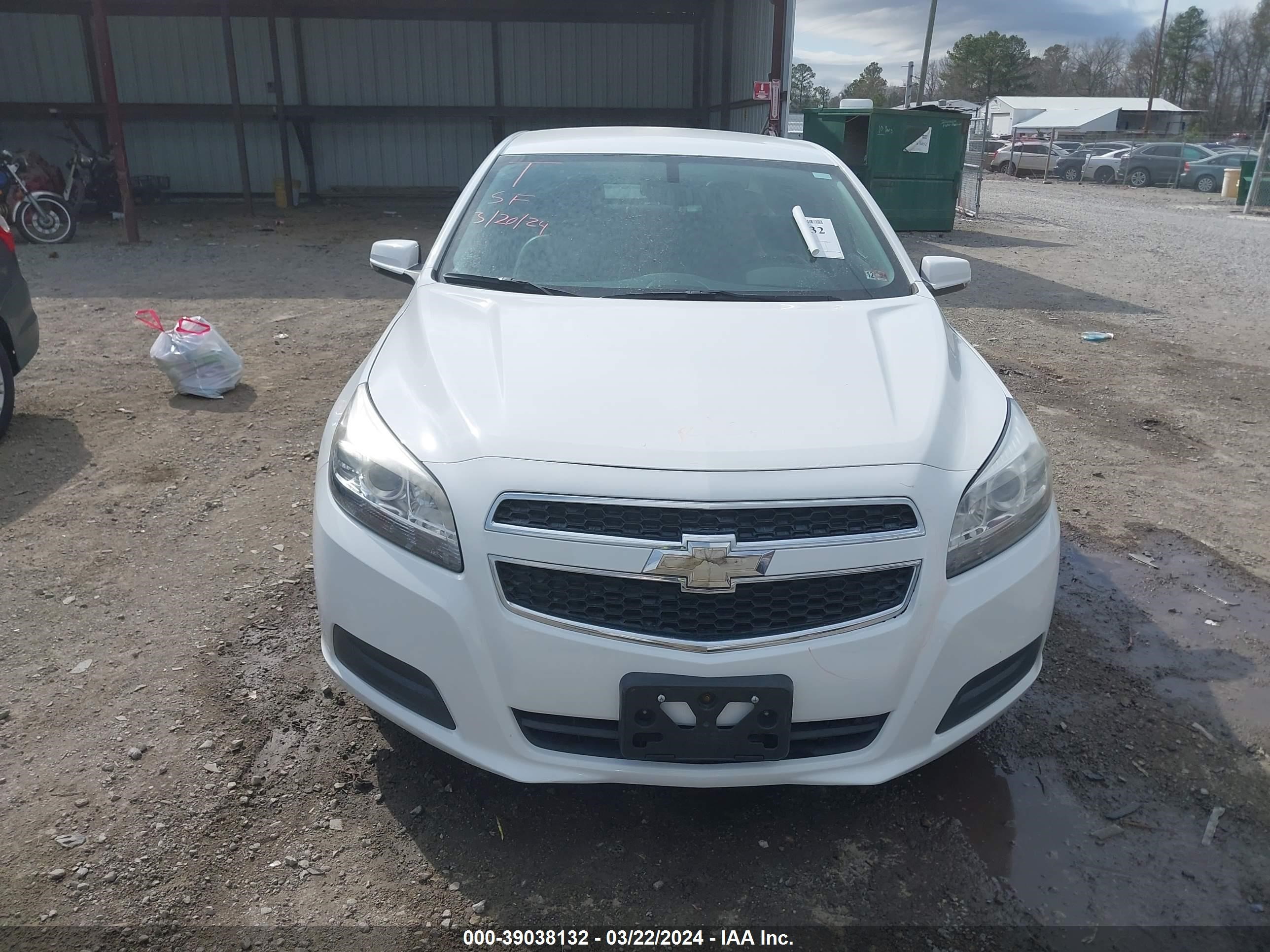 Photo 11 VIN: 1G11C5SA1DF246792 - CHEVROLET MALIBU 