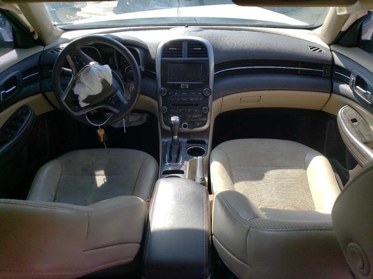 Photo 7 VIN: 1G11C5SA1GF104205 - CHEVROLET MALIBU 