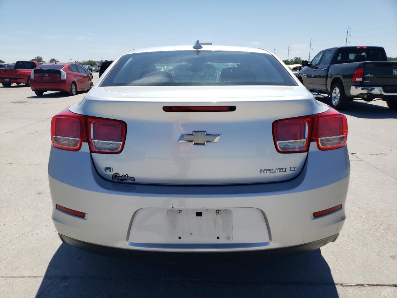 Photo 5 VIN: 1G11C5SA1GF155980 - CHEVROLET MALIBU 