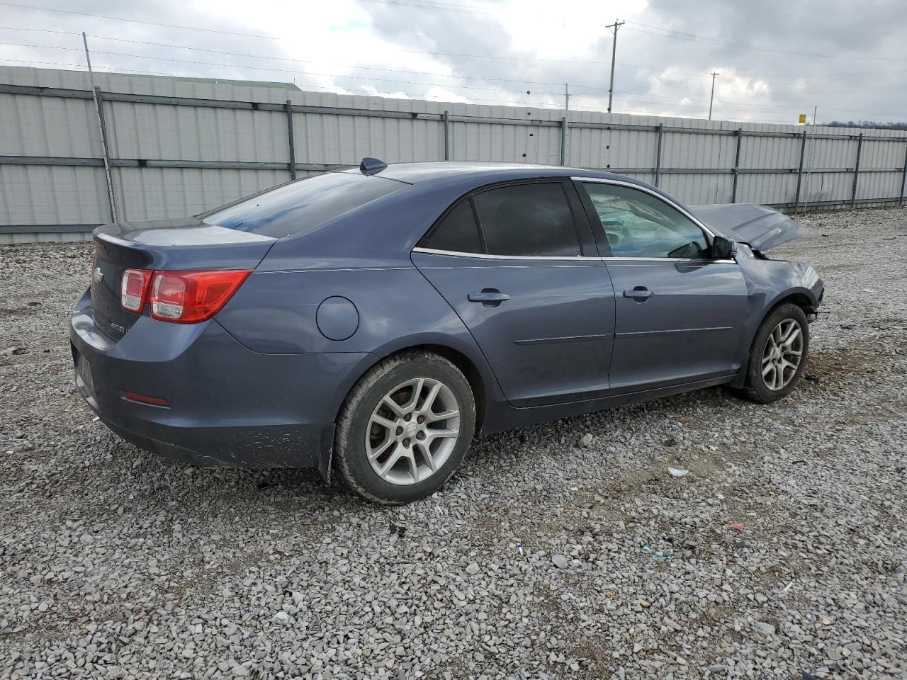 Photo 2 VIN: 1G11C5SA2DF209198 - CHEVROLET MALIBU 