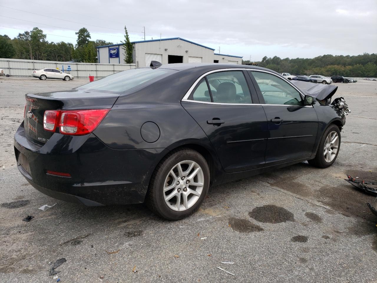 Photo 2 VIN: 1G11C5SA2DF257199 - CHEVROLET MALIBU 