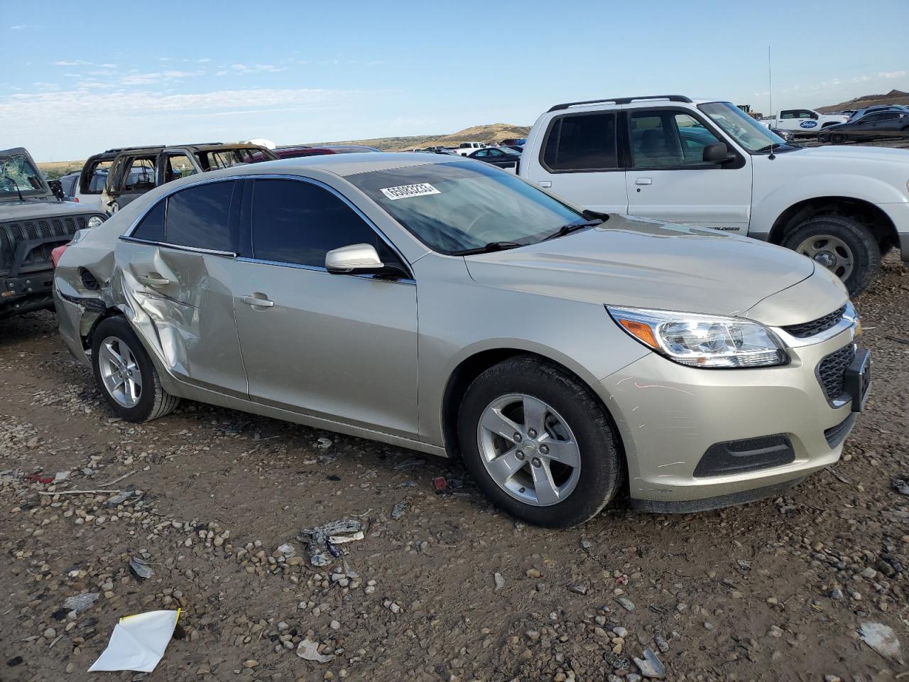 Photo 3 VIN: 1G11C5SA2GF147077 - CHEVROLET MALIBU 