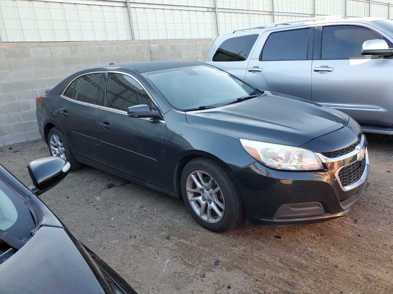 Photo 3 VIN: 1G11C5SA2GU103883 - CHEVROLET MALIBU 