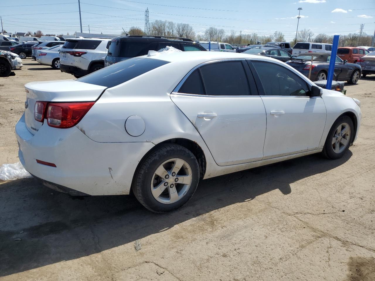 Photo 2 VIN: 1G11C5SA3DF277364 - CHEVROLET MALIBU 