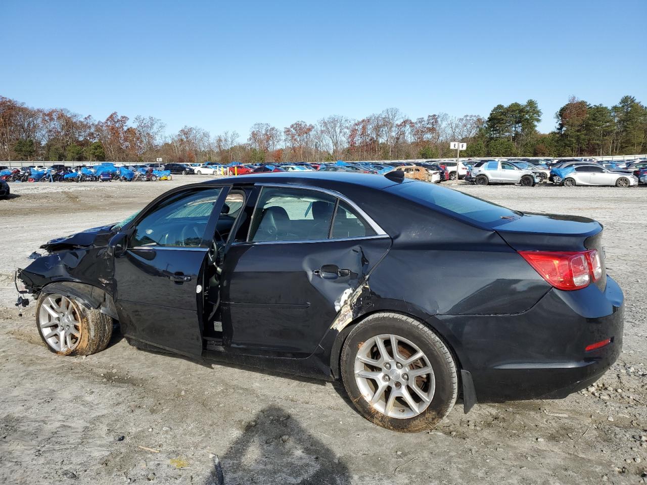 Photo 1 VIN: 1G11C5SA4DF263568 - CHEVROLET MALIBU 