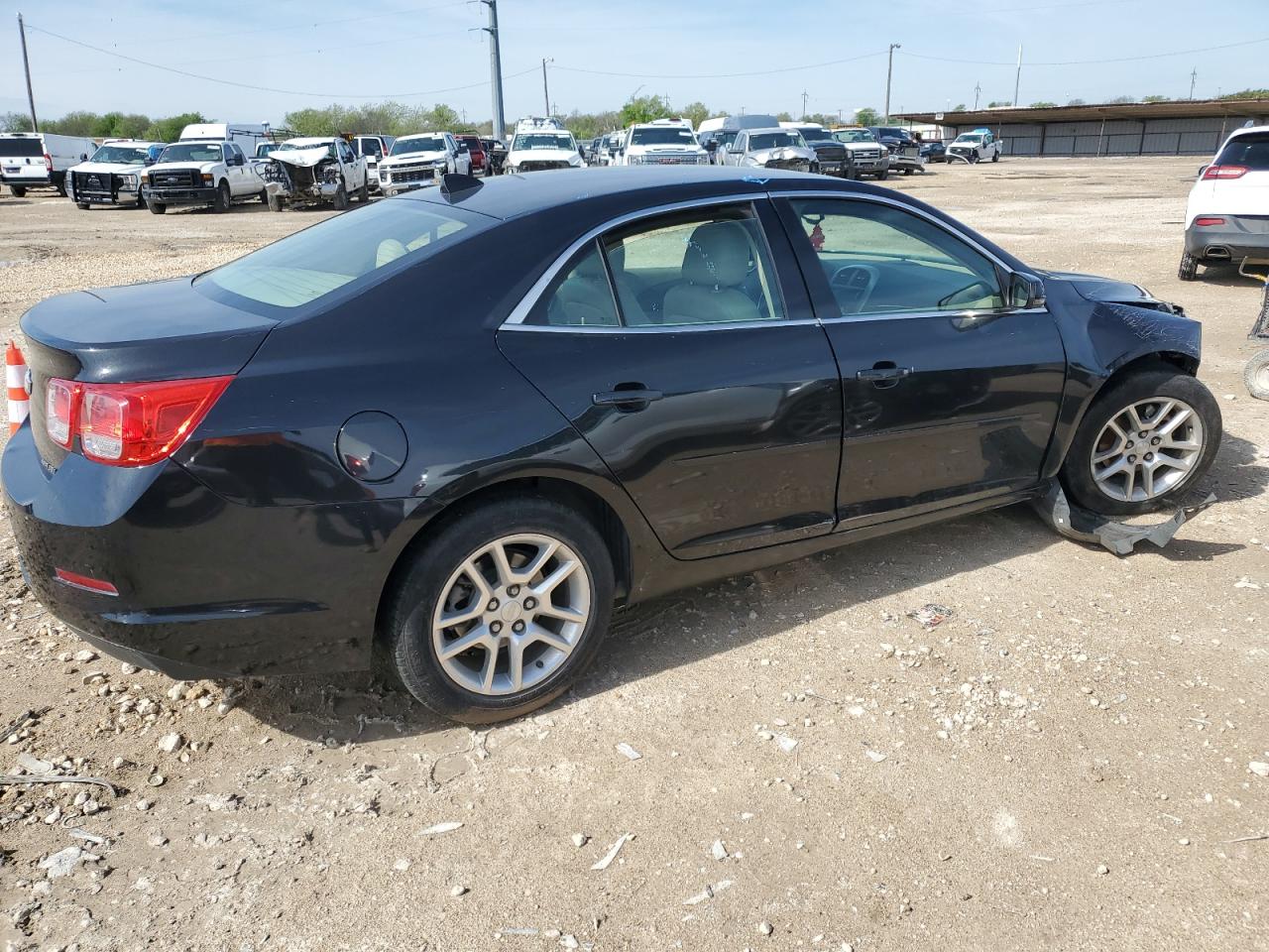 Photo 2 VIN: 1G11C5SA4DF265787 - CHEVROLET MALIBU 