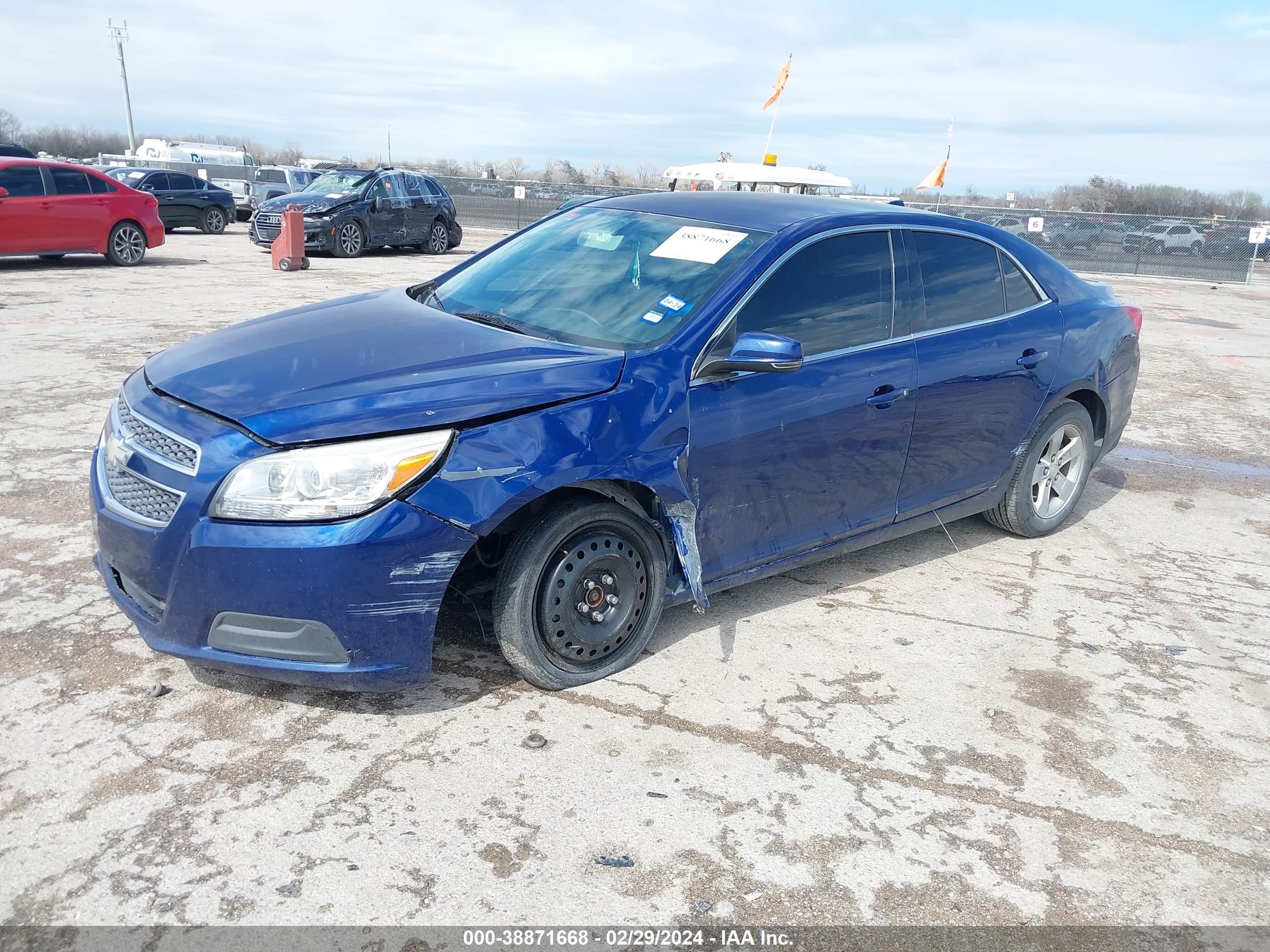 Photo 1 VIN: 1G11C5SA4DU130854 - CHEVROLET MALIBU 