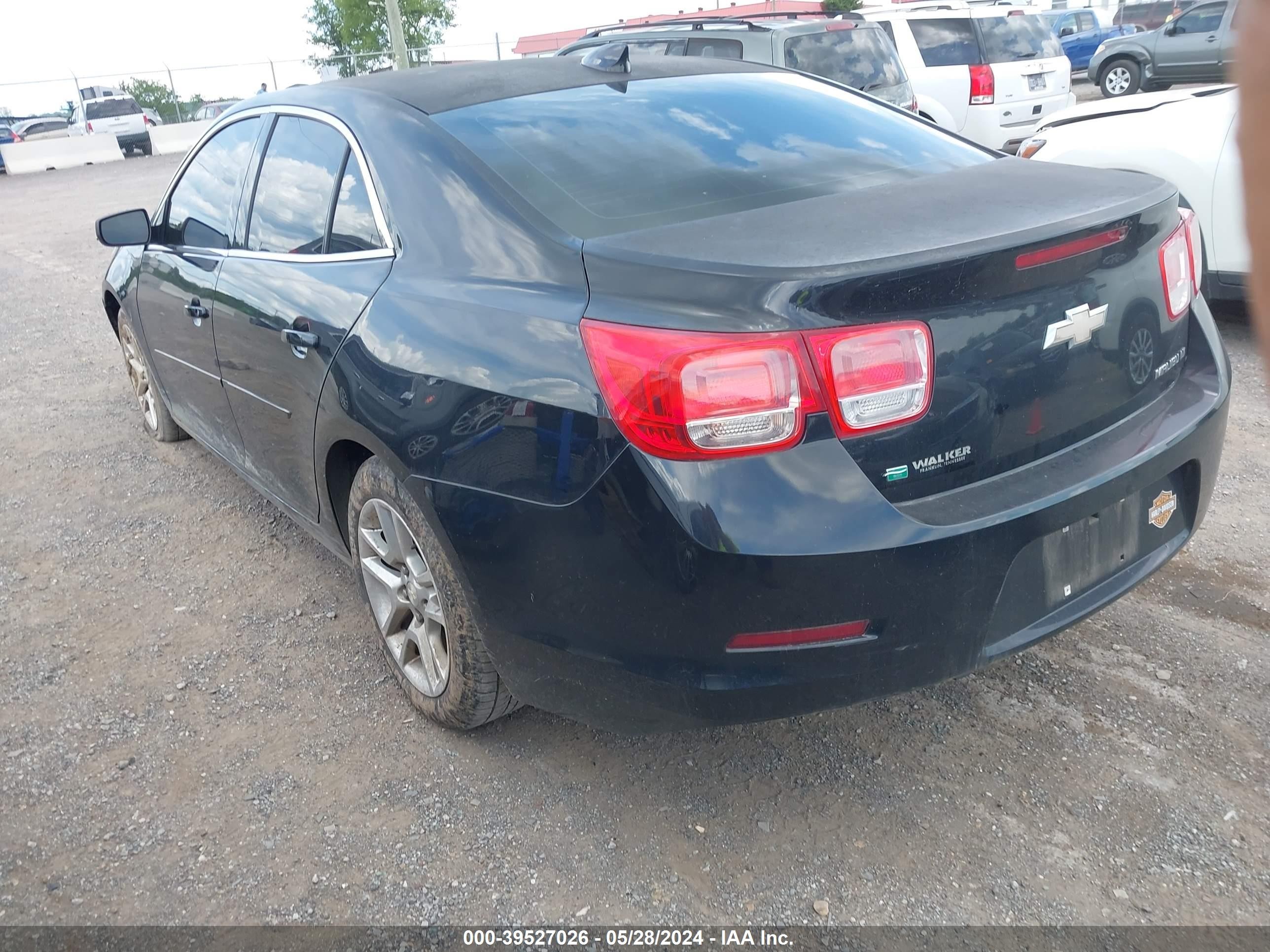 Photo 2 VIN: 1G11C5SA4GU104310 - CHEVROLET MALIBU 