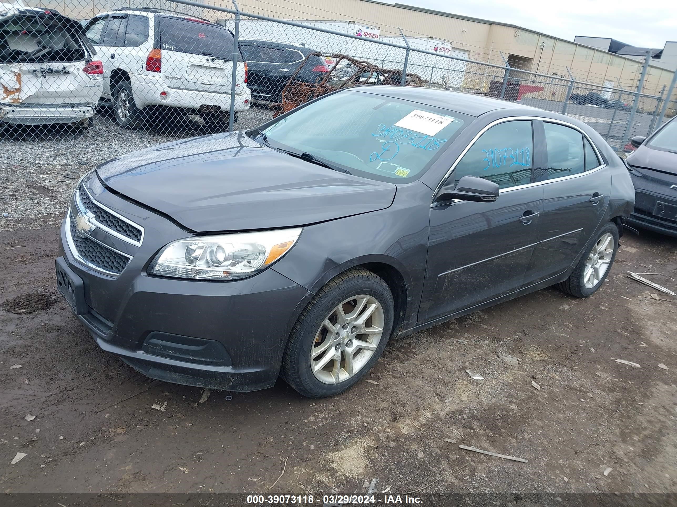 Photo 1 VIN: 1G11C5SA5DF136215 - CHEVROLET MALIBU 