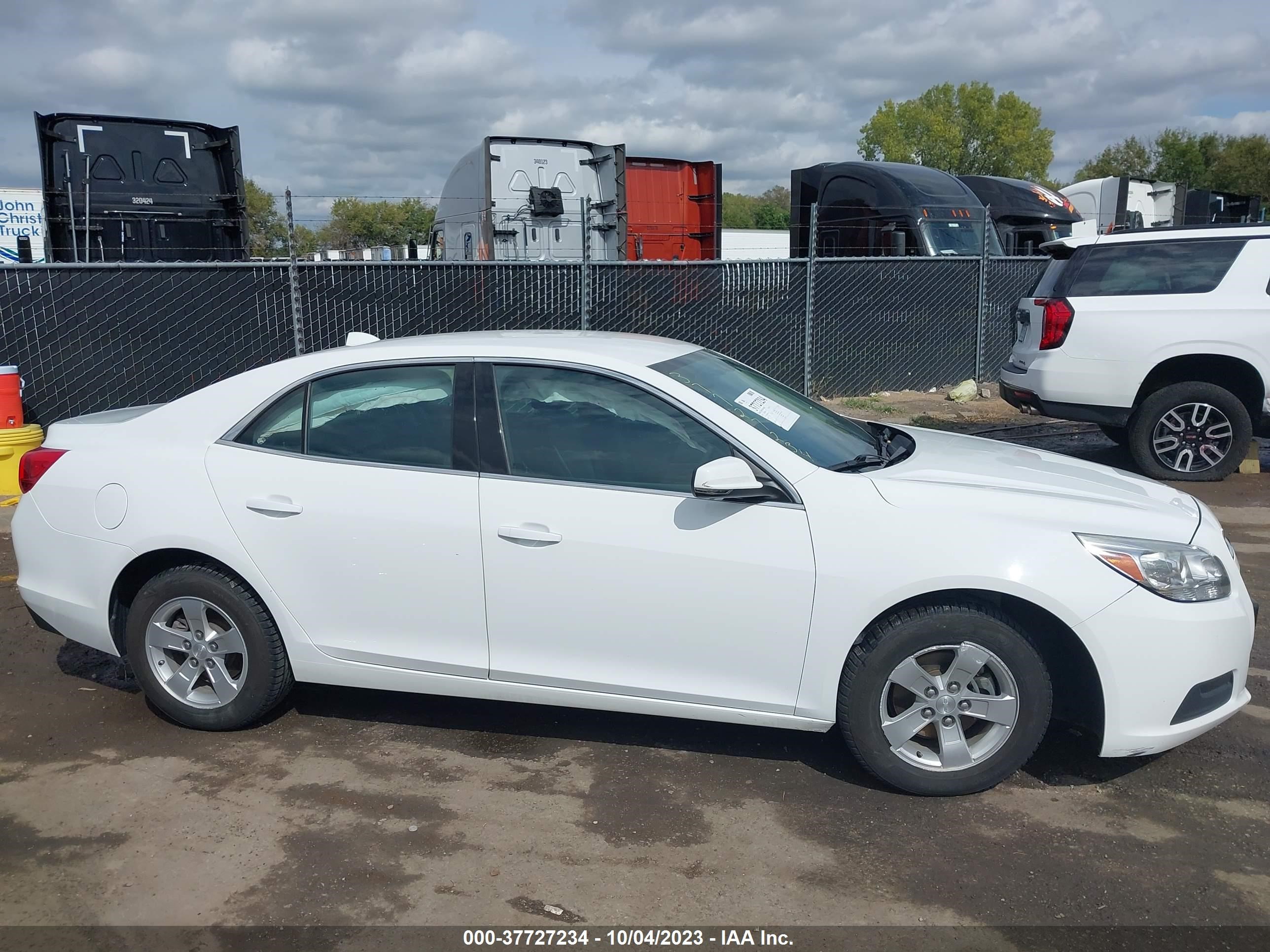 Photo 12 VIN: 1G11C5SA5DF246925 - CHEVROLET MALIBU 