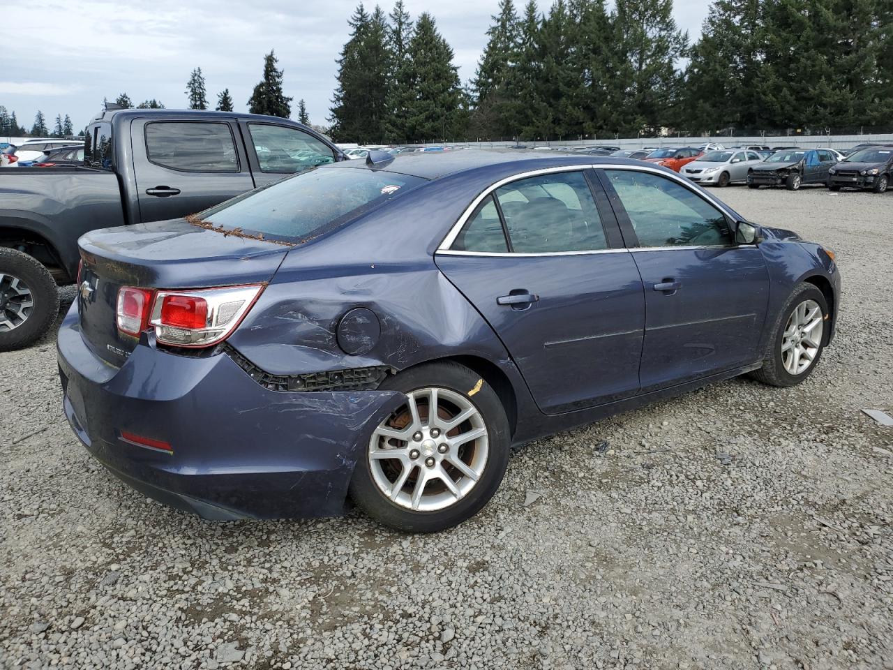 Photo 2 VIN: 1G11C5SA5DF355482 - CHEVROLET MALIBU 