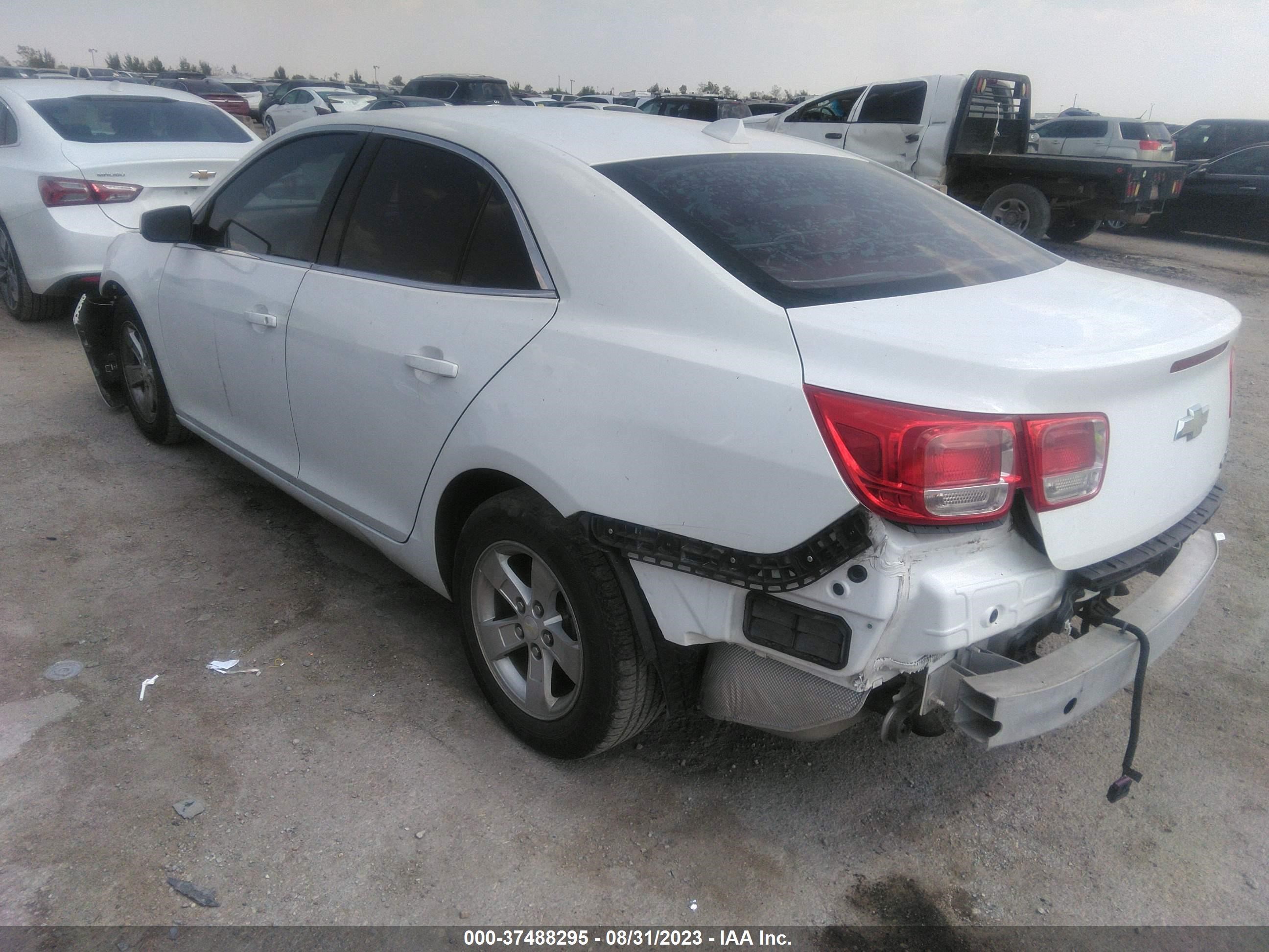 Photo 2 VIN: 1G11C5SA6DF129208 - CHEVROLET MALIBU 