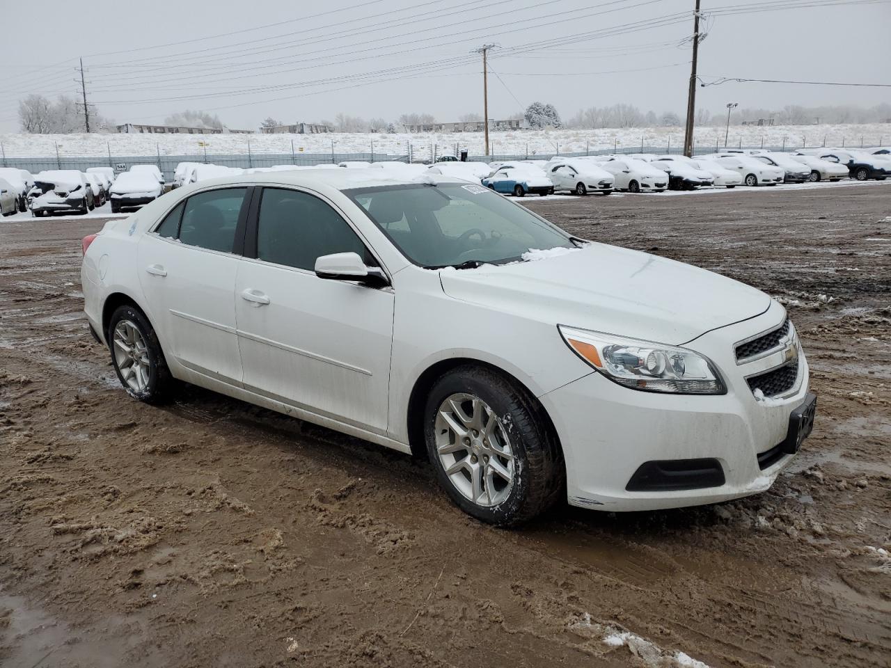 Photo 3 VIN: 1G11C5SA6DF237716 - CHEVROLET MALIBU 