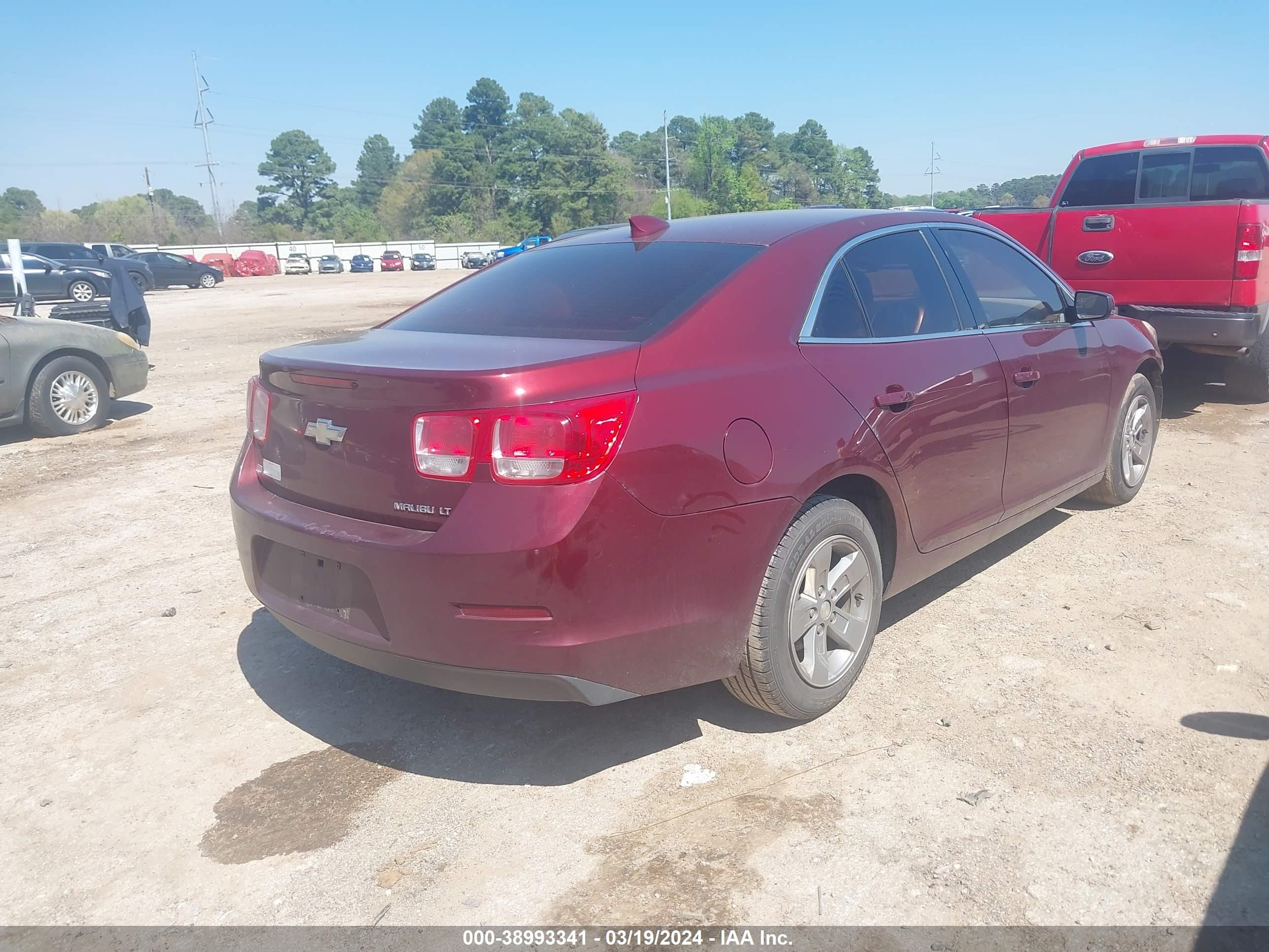 Photo 3 VIN: 1G11C5SA6GF141847 - CHEVROLET MALIBU 