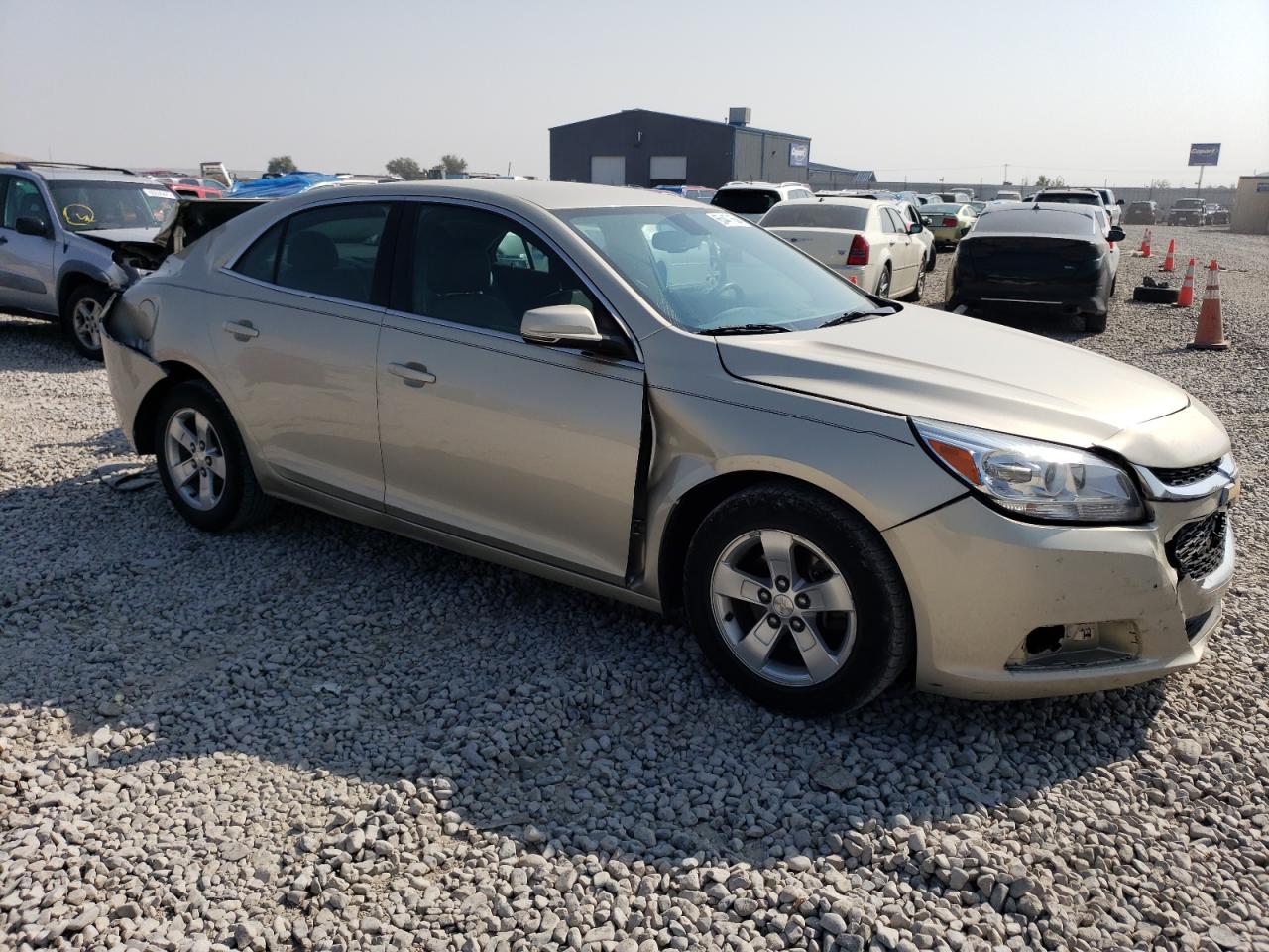 Photo 3 VIN: 1G11C5SA7GF142134 - CHEVROLET MALIBU 