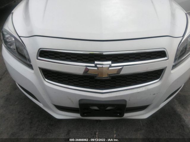 Photo 5 VIN: 1G11C5SA8DF161383 - CHEVROLET MALIBU 