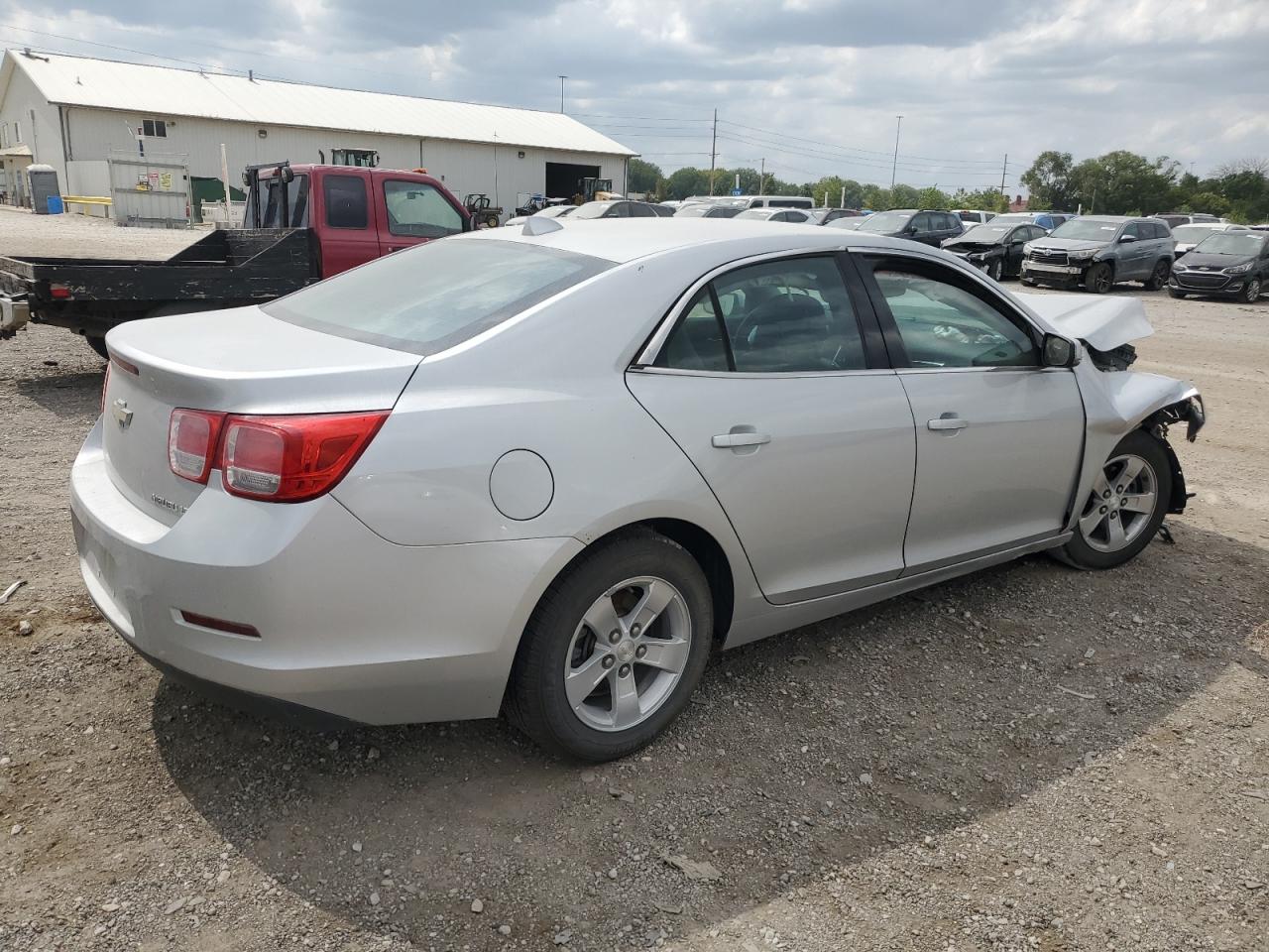 Photo 2 VIN: 1G11C5SA8DF299084 - CHEVROLET MALIBU 