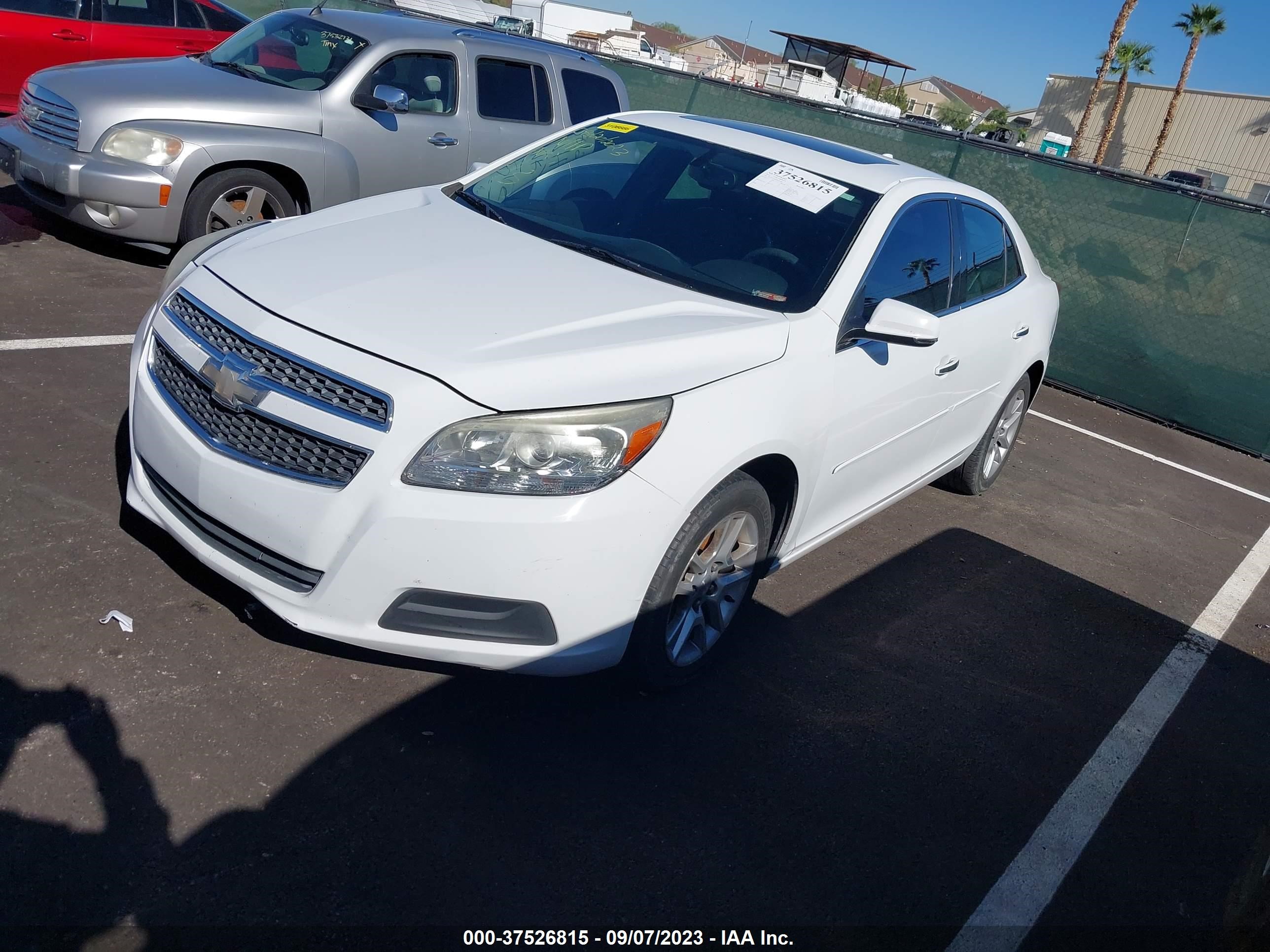 Photo 1 VIN: 1G11C5SAXDF323496 - CHEVROLET MALIBU 