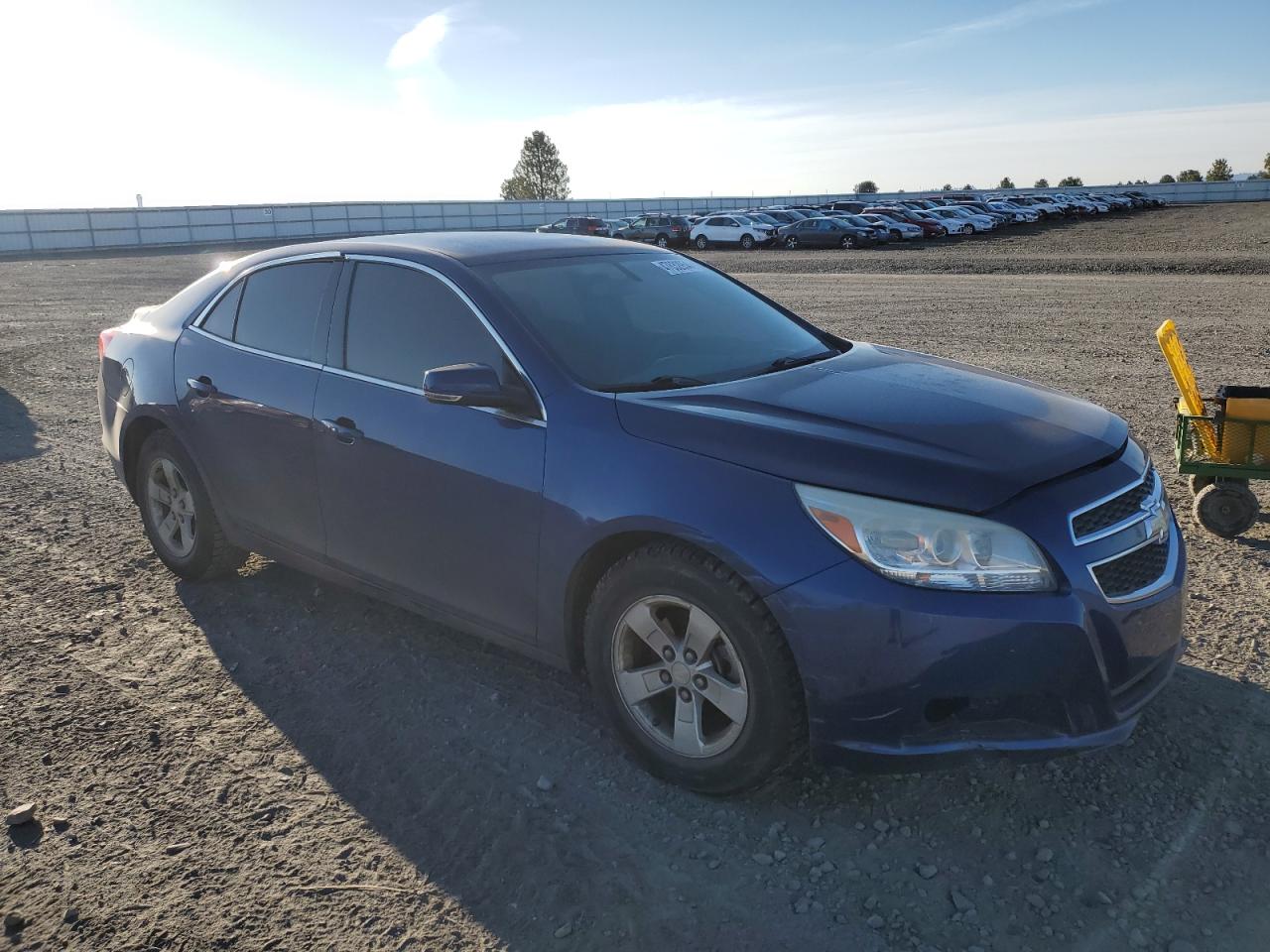 Photo 3 VIN: 1G11C5SAXDU147948 - CHEVROLET MALIBU 