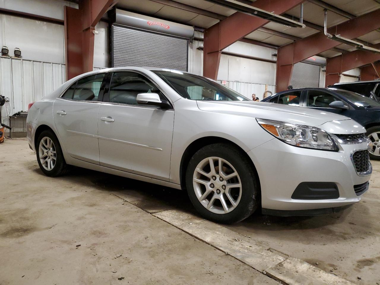 Photo 3 VIN: 1G11C5SAXGF165584 - CHEVROLET MALIBU 