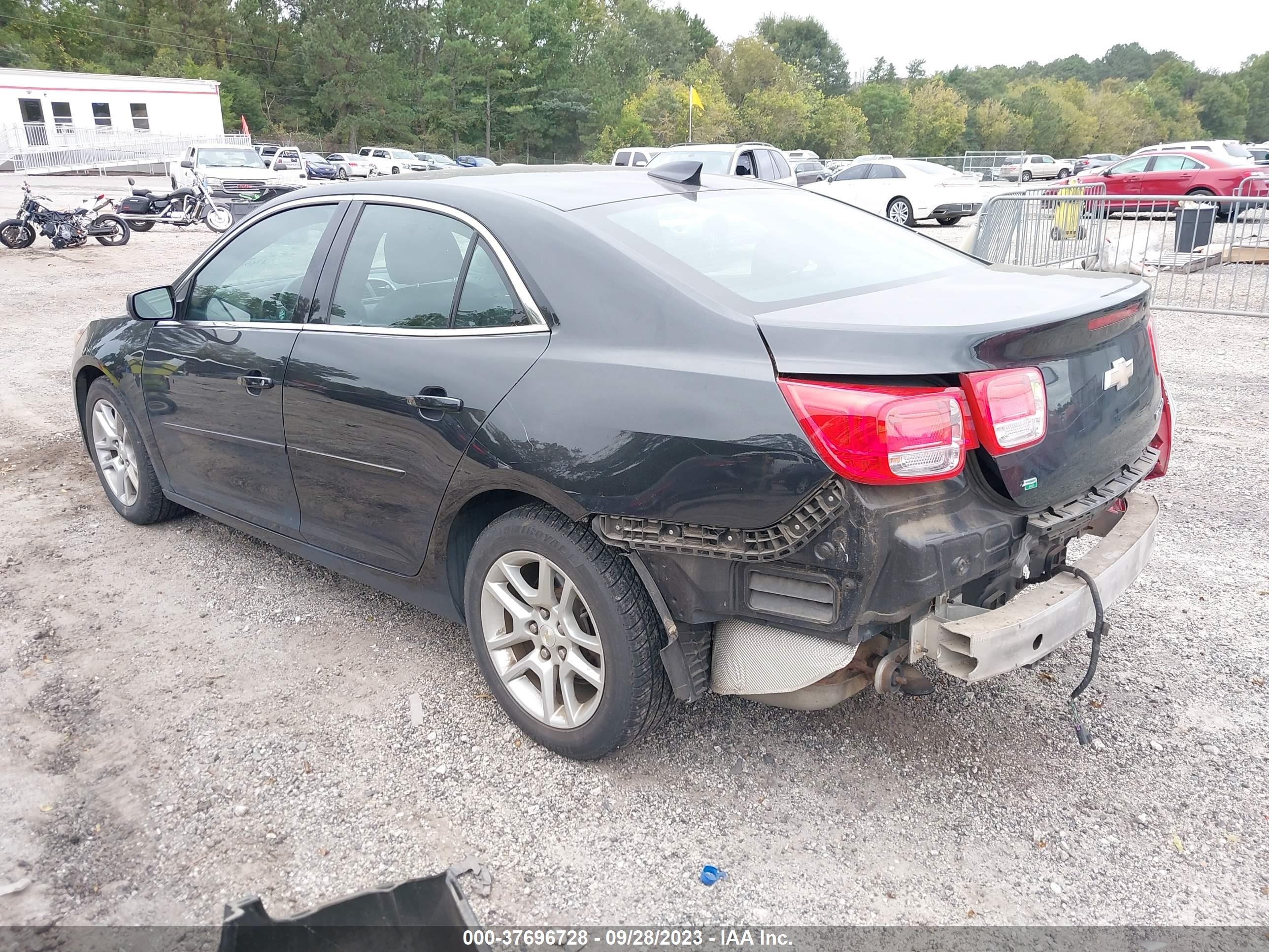 Photo 2 VIN: 1G11C5SL0FF269727 - CHEVROLET MALIBU 