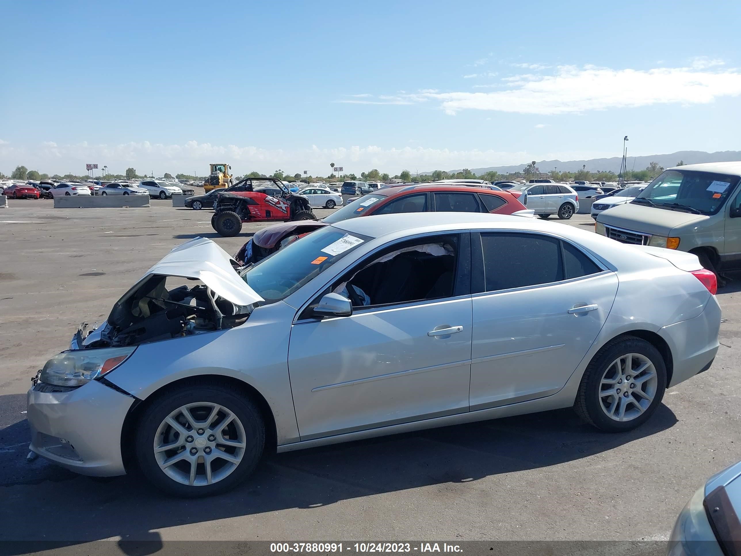 Photo 13 VIN: 1G11C5SL0FF281750 - CHEVROLET MALIBU 