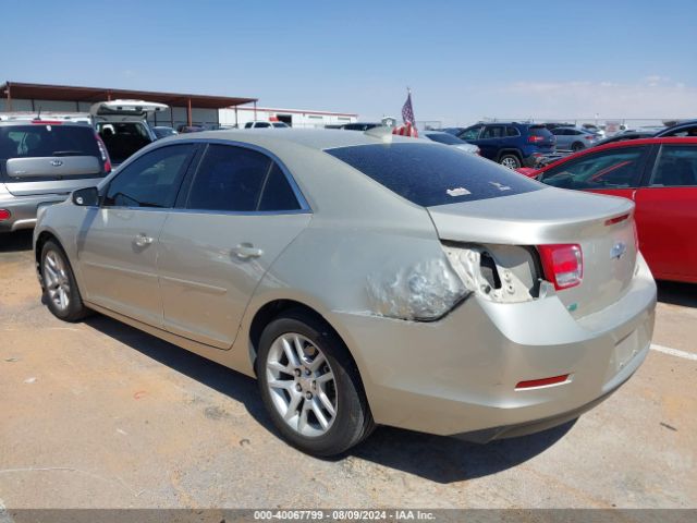 Photo 2 VIN: 1G11C5SL1FF249213 - CHEVROLET MALIBU 