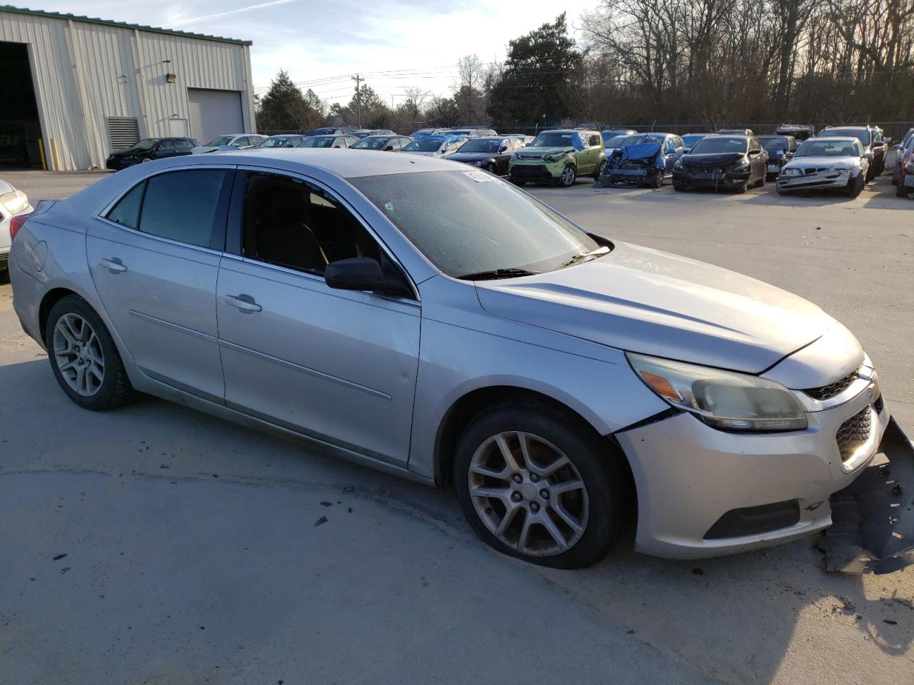 Photo 3 VIN: 1G11C5SL1FF325223 - CHEVROLET MALIBU 