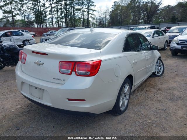 Photo 3 VIN: 1G11C5SL2EF103952 - CHEVROLET MALIBU 