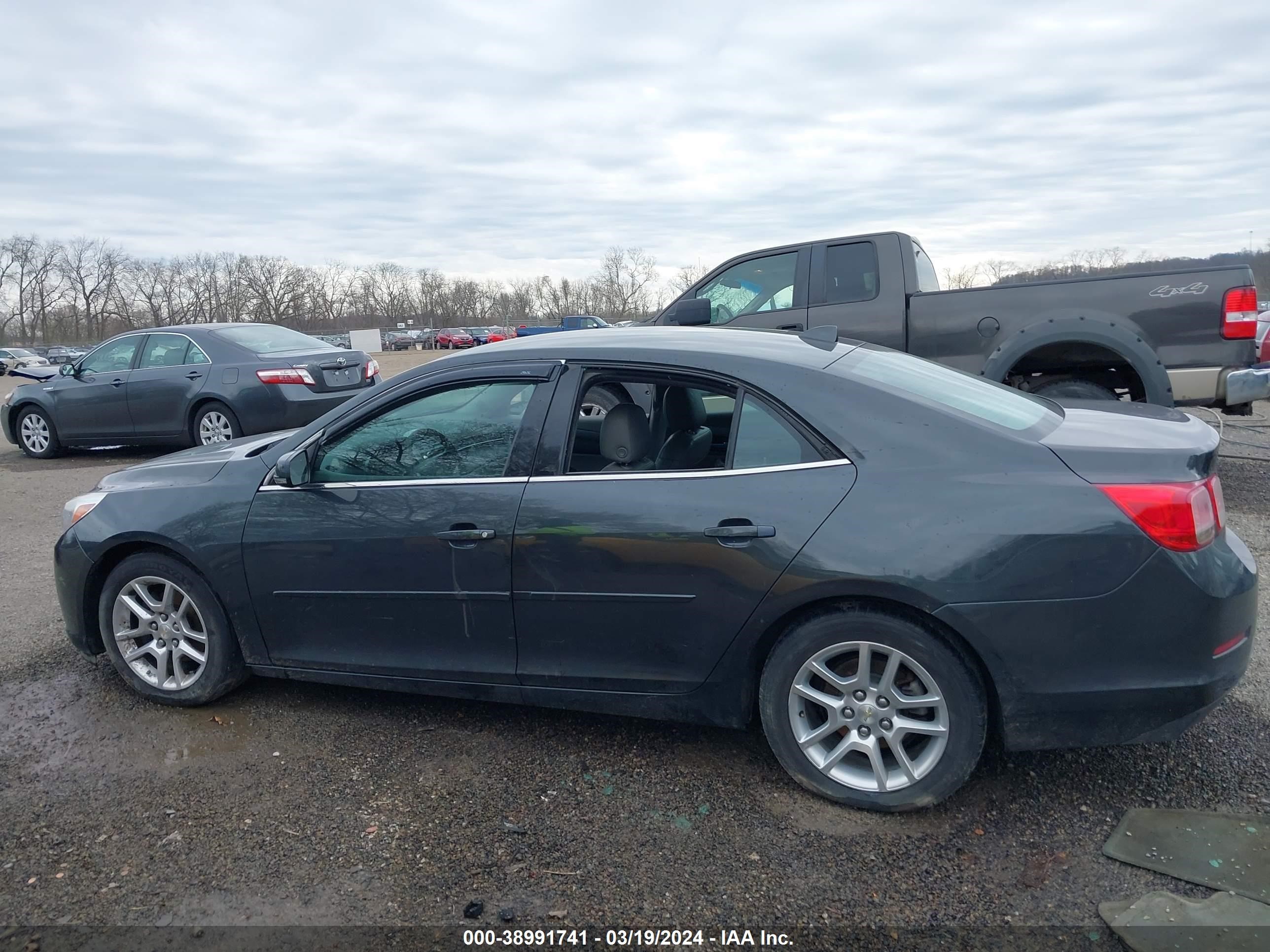 Photo 13 VIN: 1G11C5SL2EF126566 - CHEVROLET MALIBU 