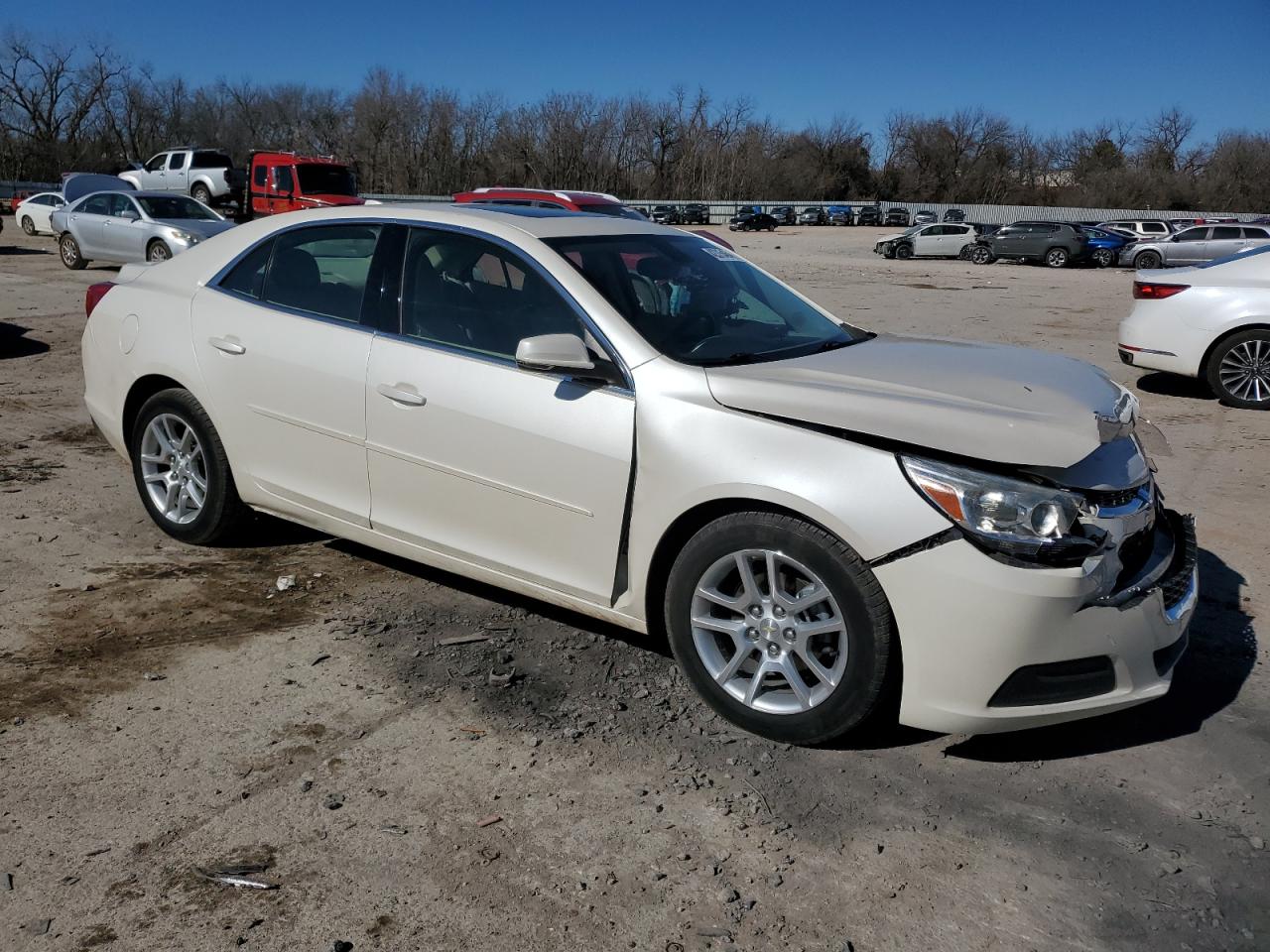 Photo 3 VIN: 1G11C5SL2EF131847 - CHEVROLET MALIBU 