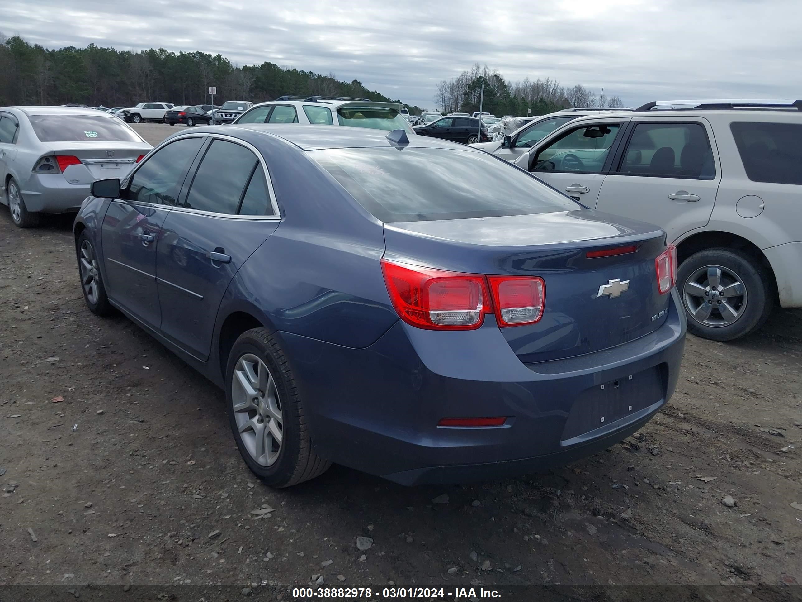 Photo 2 VIN: 1G11C5SL2EF145490 - CHEVROLET MALIBU 