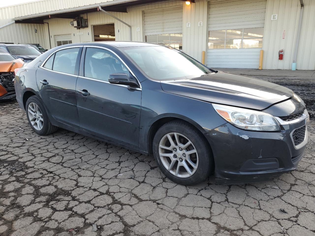 Photo 3 VIN: 1G11C5SL2FF201848 - CHEVROLET MALIBU 