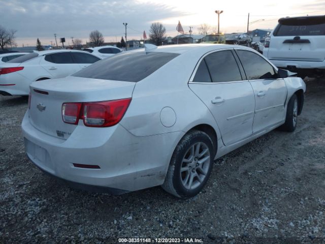 Photo 3 VIN: 1G11C5SL2FF246207 - CHEVROLET MALIBU 