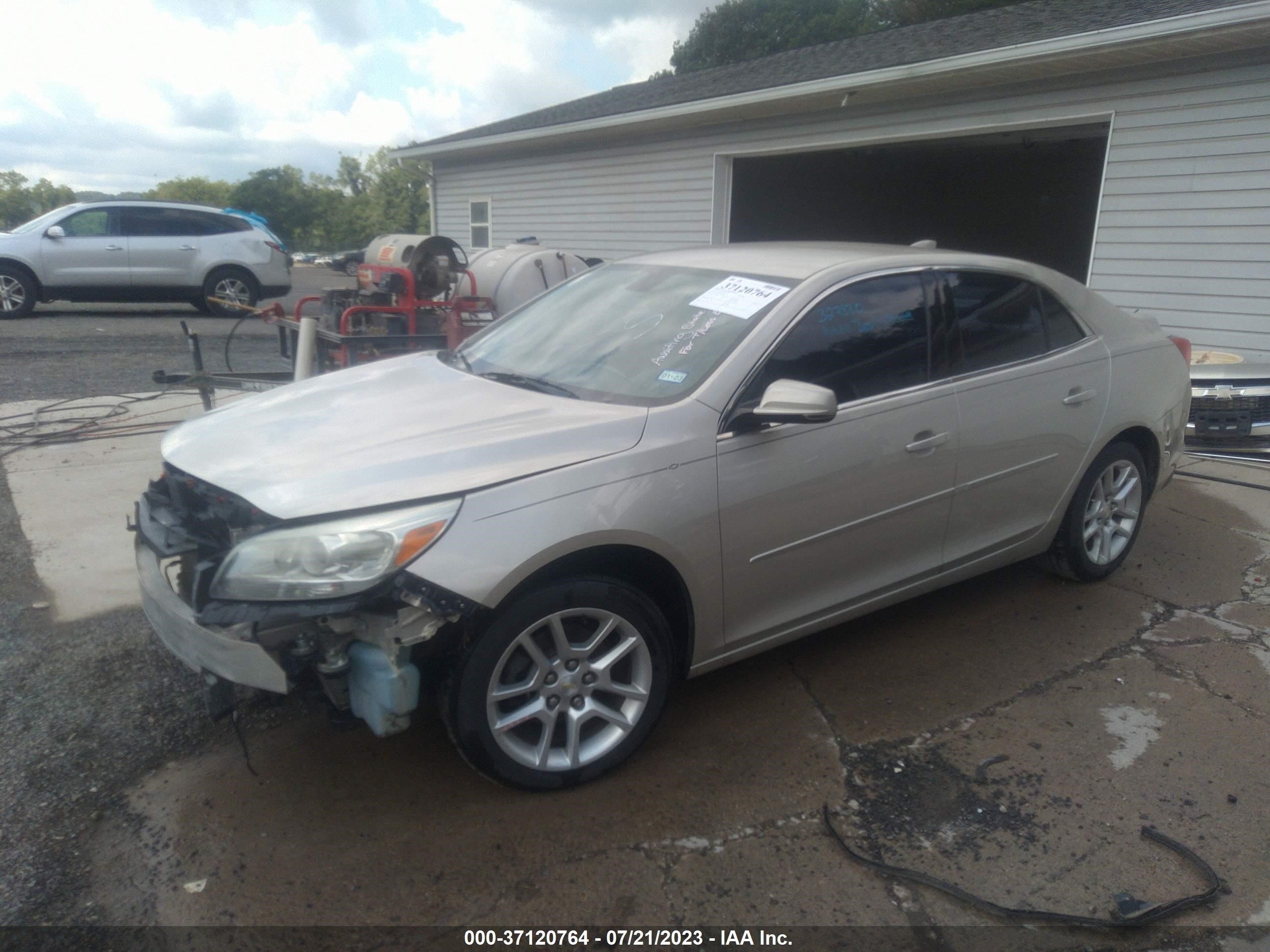 Photo 1 VIN: 1G11C5SL4FF188424 - CHEVROLET MALIBU 