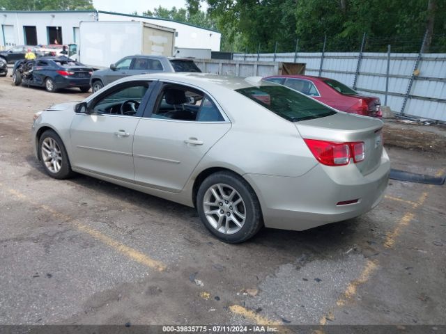 Photo 2 VIN: 1G11C5SL4FF246824 - CHEVROLET MALIBU 