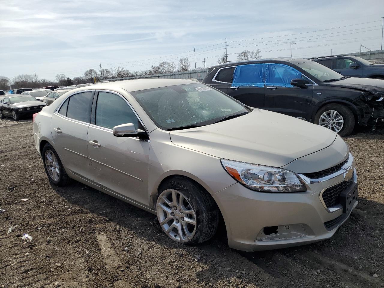 Photo 3 VIN: 1G11C5SL5FF188402 - CHEVROLET MALIBU 