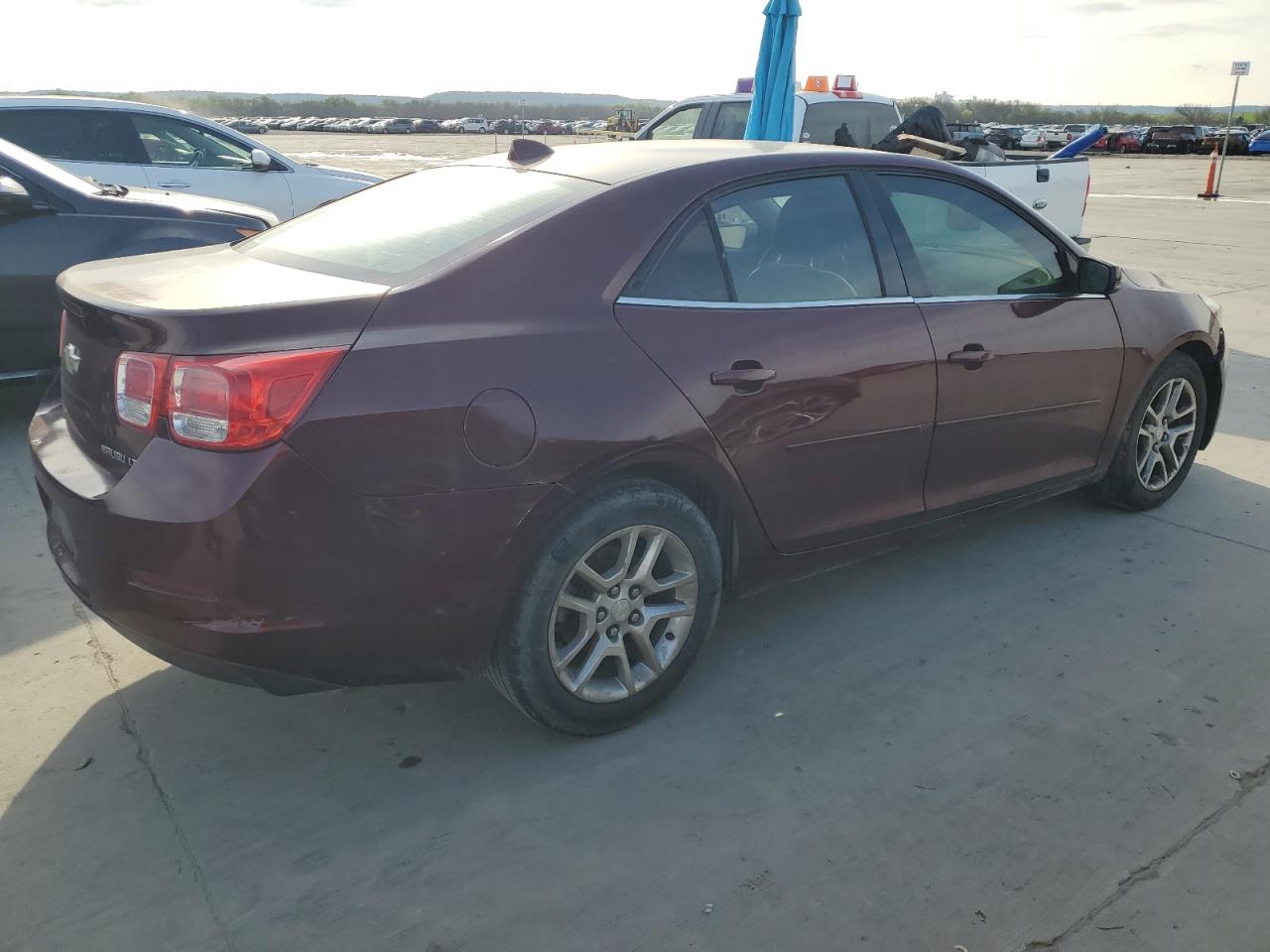 Photo 2 VIN: 1G11C5SL6EF240229 - CHEVROLET MALIBU 