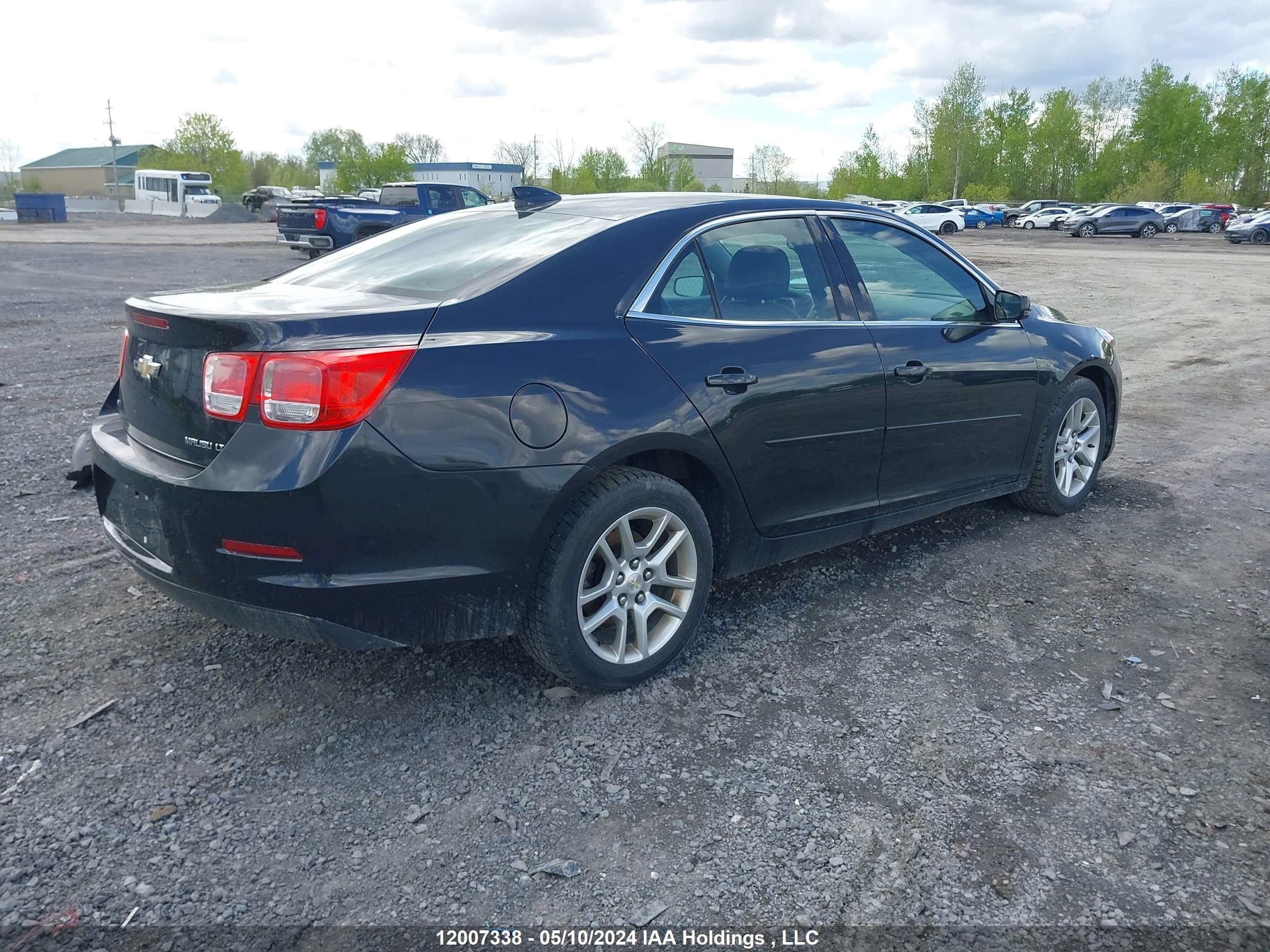 Photo 3 VIN: 1G11C5SL6FF308742 - CHEVROLET MALIBU 