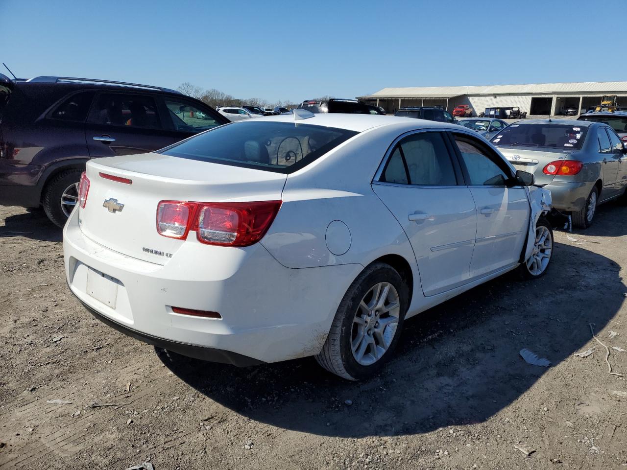 Photo 2 VIN: 1G11C5SL7FF309379 - CHEVROLET MALIBU 