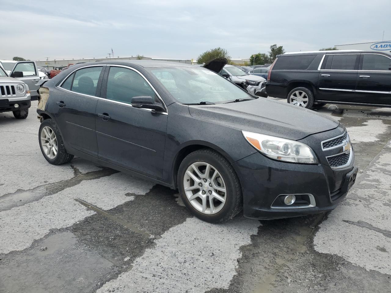 Photo 3 VIN: 1G11C5SL8EF104541 - CHEVROLET MALIBU 