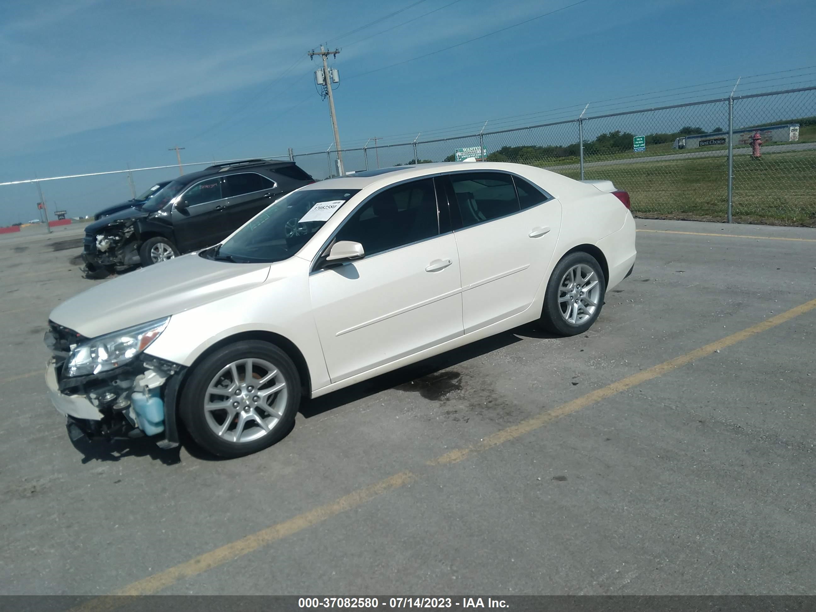 Photo 1 VIN: 1G11C5SL8EF184570 - CHEVROLET MALIBU 