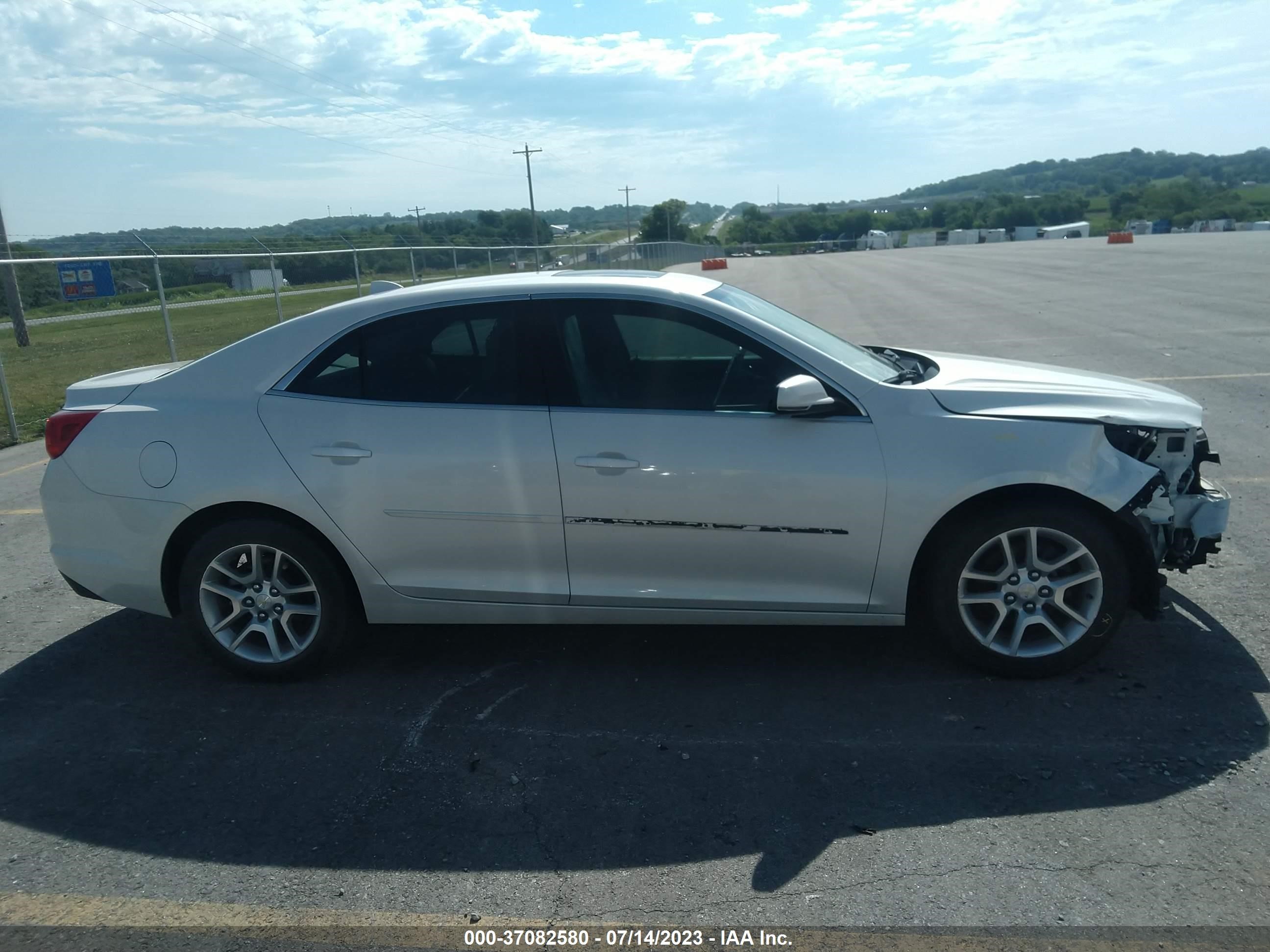 Photo 13 VIN: 1G11C5SL8EF184570 - CHEVROLET MALIBU 