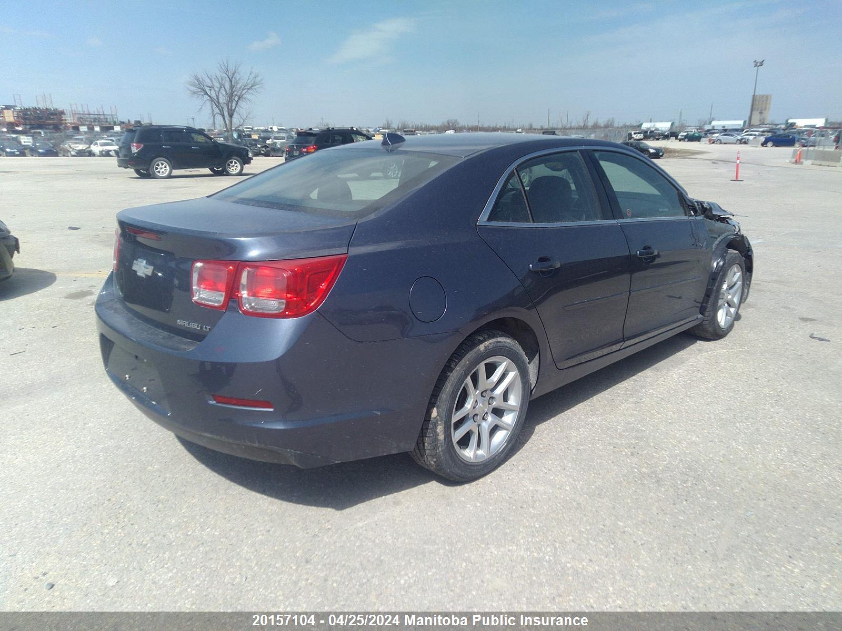 Photo 3 VIN: 1G11C5SL8EF195049 - CHEVROLET MALIBU 