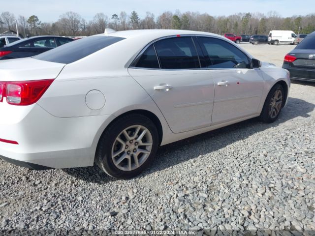 Photo 3 VIN: 1G11C5SL8EU152813 - CHEVROLET MALIBU 